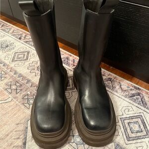 Bottega Veneta Tire Boots sz 38.5